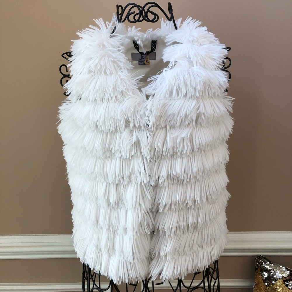 White Layered Faux Fur Vest, girls size 10-12